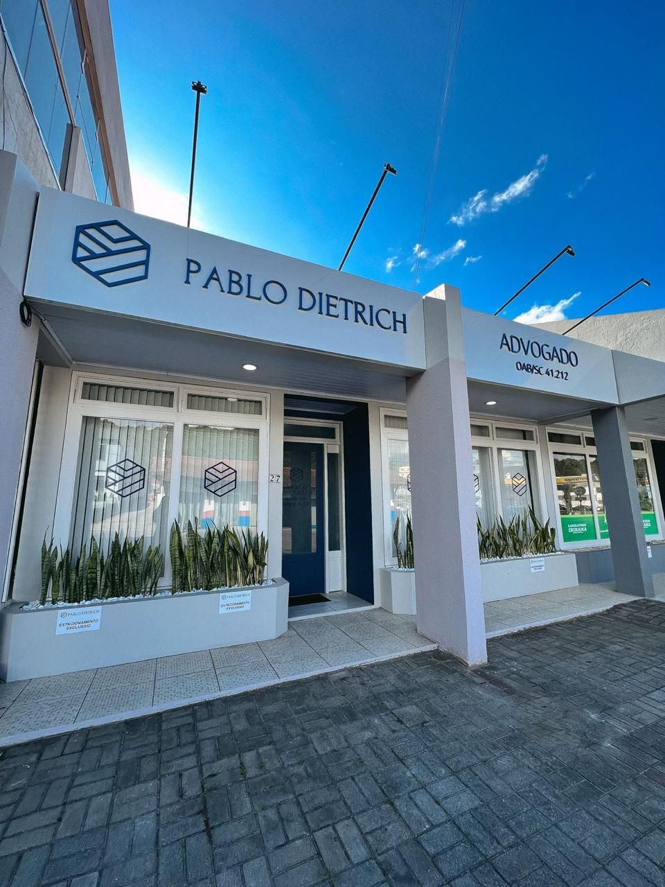 Fachada do escritório Pablo Dietrich na Rua XV de Novembro, 27, em Ibirama